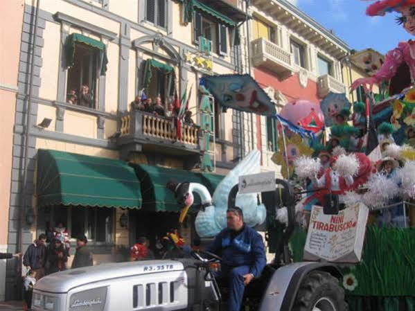 Hotel Bahia Viareggio Dış mekan fotoğraf